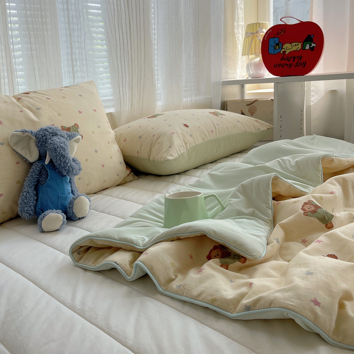 91家纺网 家纺一手货源 找家纺 桃子家居 2026新款A类原生态纯棉棉麻凉感小冰皮嵌绳工艺棉麻夏被夏凉被空调被 棉麻冰皮-奶黄小熊