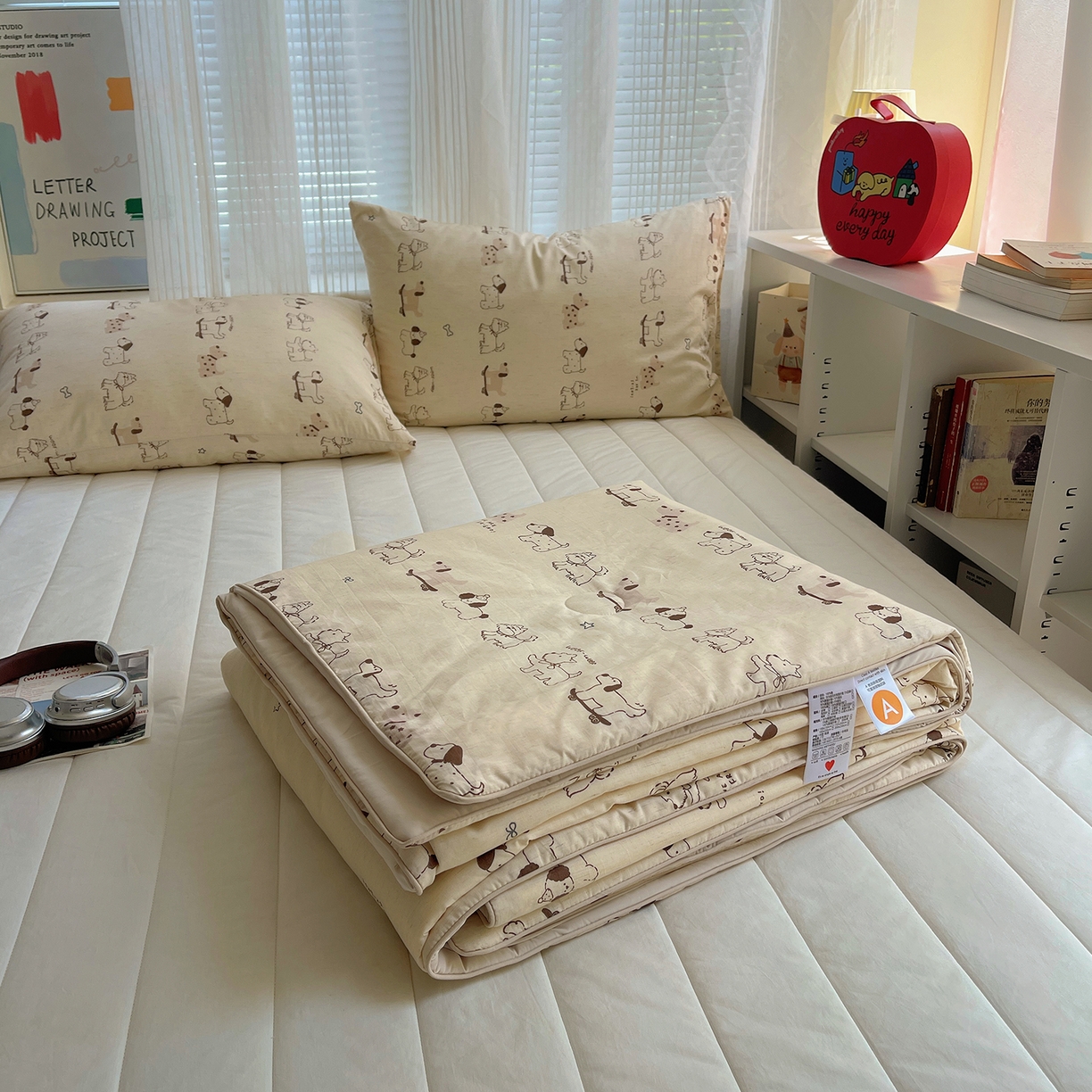 91家纺网 家纺一手货源 找家纺 桃子家居 2026新款A类原生态纯棉棉麻凉感小冰皮嵌绳工艺棉麻夏被夏凉被空调被 棉麻冰皮-小狗日记