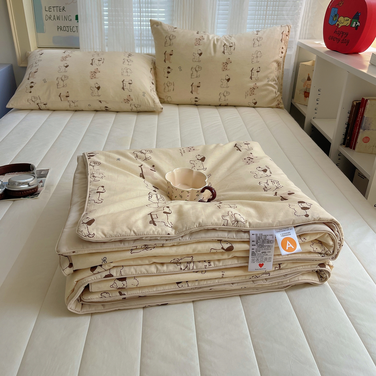 91家纺网 家纺一手货源 找家纺 桃子家居 2026新款A类原生态纯棉棉麻凉感小冰皮嵌绳工艺棉麻夏被夏凉被空调被 棉麻冰皮-小狗日记