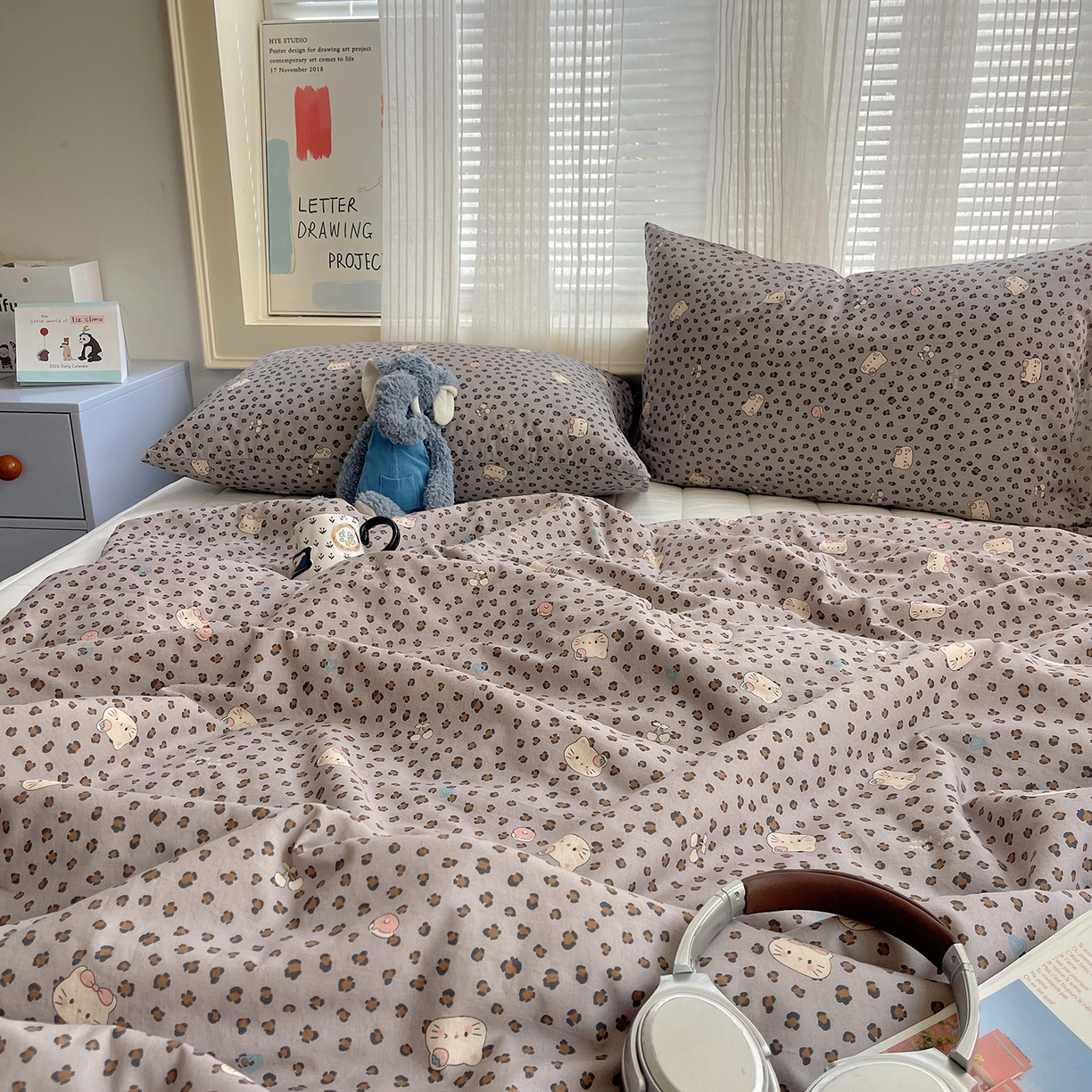 91家纺网 家纺一手货源 找家纺 桃子家居 2026新款A类原生态纯棉棉麻凉感小冰皮嵌绳工艺棉麻夏被夏凉被空调被 棉麻冰皮-雾紫小猫