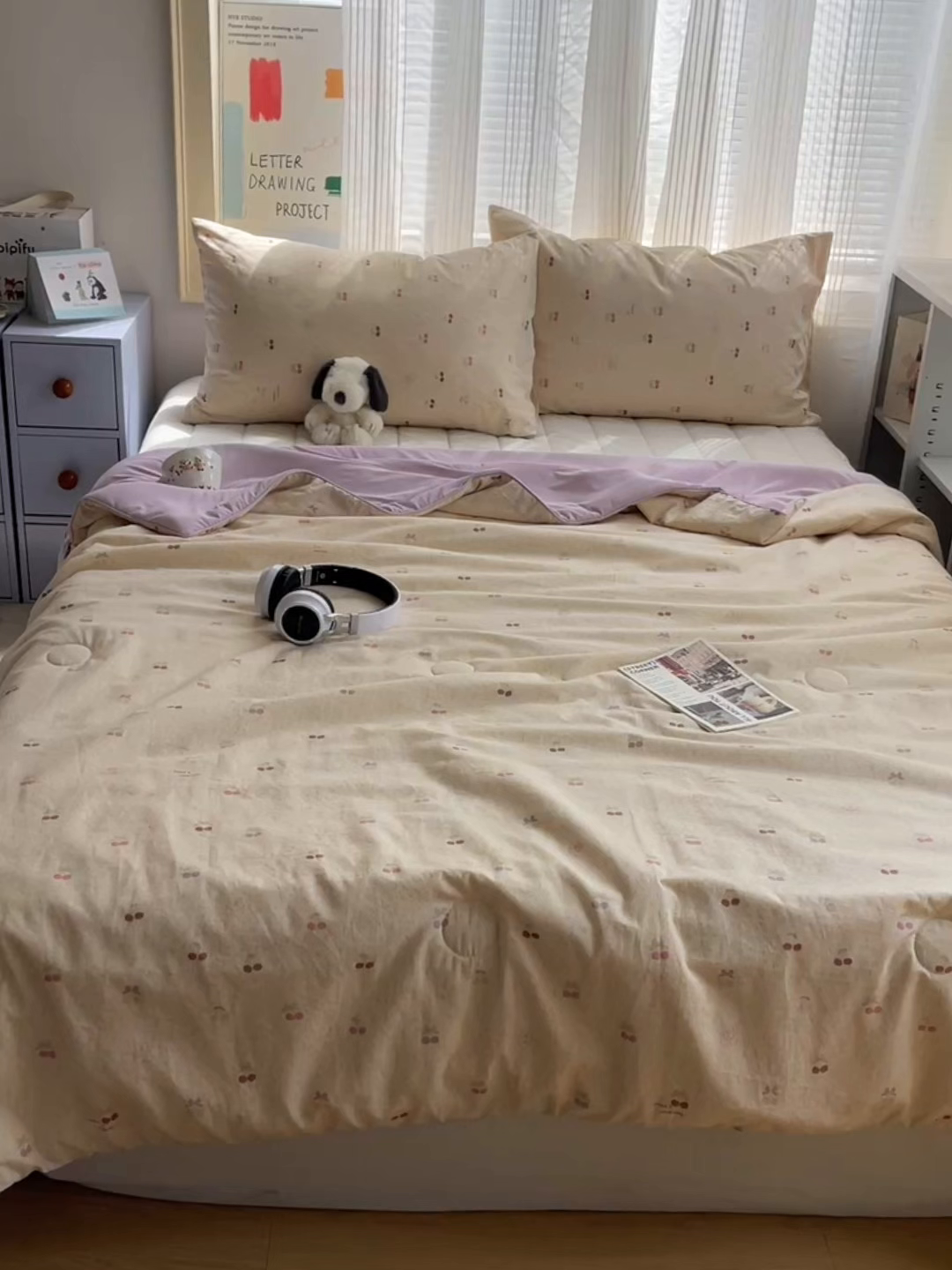 91家纺网 家纺一手货源 找家纺 桃子家居 2026新款A类原生态纯棉棉麻凉感小冰皮嵌绳工艺棉麻夏被夏凉被空调被 棉麻冰皮-奶芙樱桃