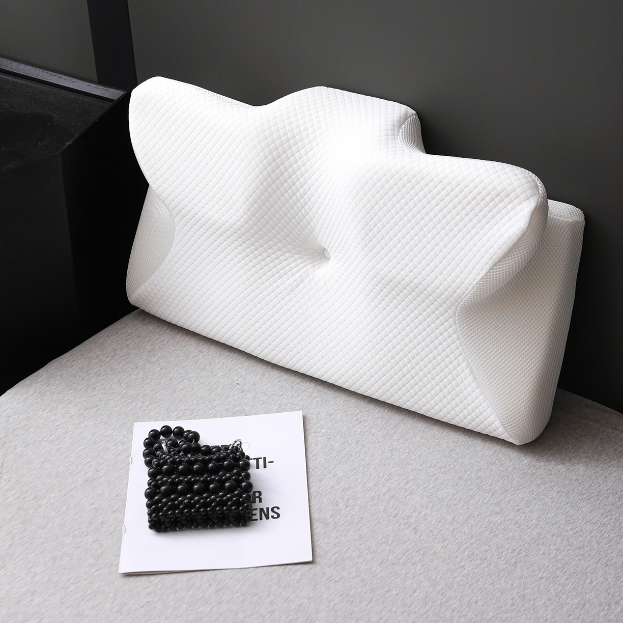 91家纺网 家纺一手货源 找家纺 （总）圣靓家纺 2026新款跨境外贸飞机枕小牛角枕蝶形记忆枕记忆棉枕头枕芯颈椎枕蝴蝶护颈枕