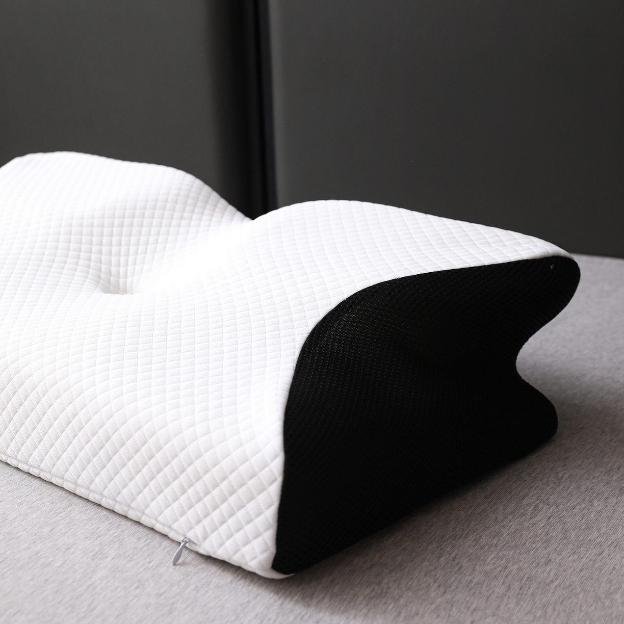 91家纺网 家纺一手货源 找家纺 圣靓家纺 2026新款跨境外贸飞机枕小牛角枕蝶形记忆枕记忆棉枕头枕芯颈椎枕蝴蝶护颈枕 飞机枕小牛角枕黑色