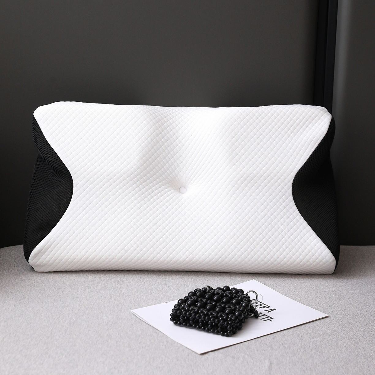 91家纺网 家纺一手货源 找家纺 圣靓家纺 2026新款跨境外贸飞机枕小牛角枕蝶形记忆枕记忆棉枕头枕芯颈椎枕蝴蝶护颈枕 飞机枕小牛角枕黑色