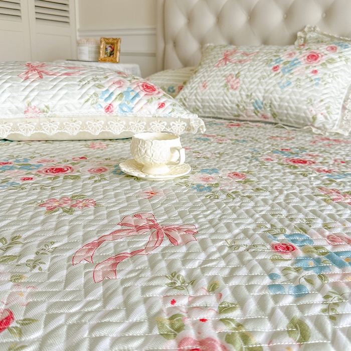 91家纺网 家纺一手货源 找家纺 网红馆（ck家纺） 2026新款夹棉印花冰丝凉席凉席席子三件套 小情歌