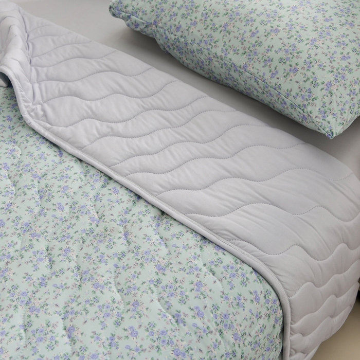 91家纺网 家纺一手货源 找家纺 圣靓家纺 2026新款恬梦针织棉夏被夏凉被空调被 兰花