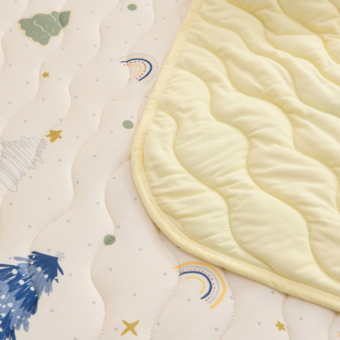 91家纺网 家纺一手货源 找家纺 圣靓家纺 2026新款恬梦针织棉夏被夏凉被空调被 彩虹森林