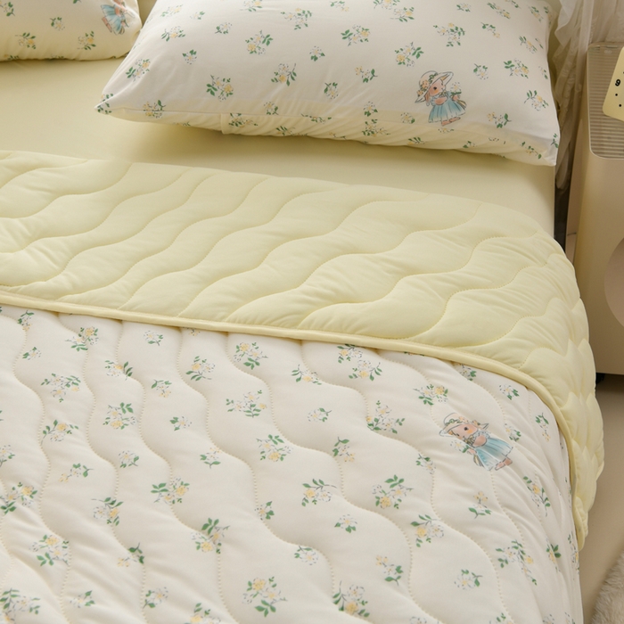 91家纺网 家纺一手货源 找家纺 圣靓家纺 2026新款恬梦针织棉夏被夏凉被空调被 寻觅花香