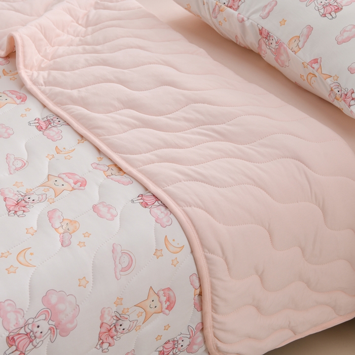 91家纺网 家纺一手货源 找家纺 圣靓家纺 2026新款恬梦针织棉夏被夏凉被空调被 粉妆小兔