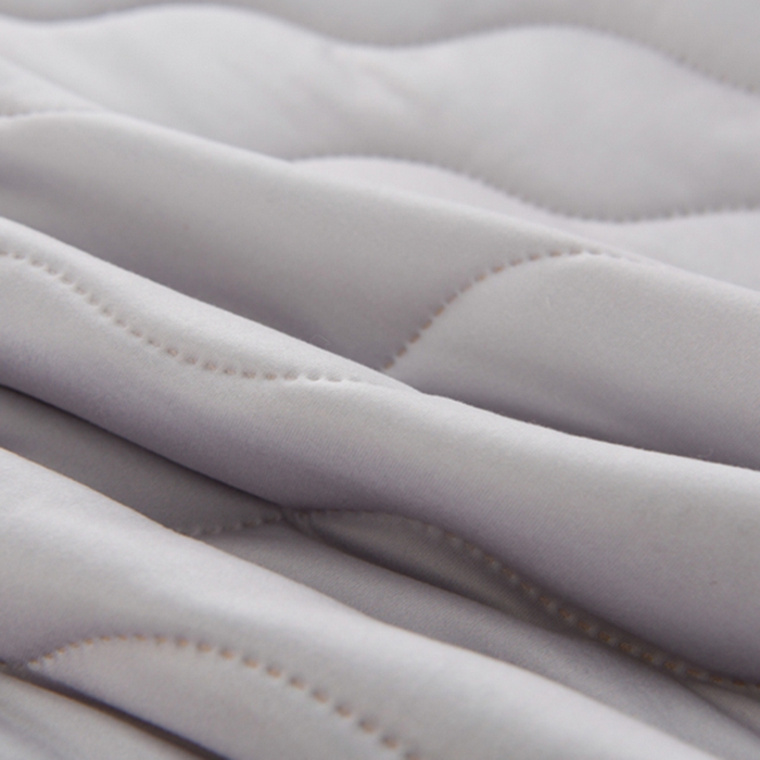 91家纺网 家纺一手货源 找家纺 圣靓家纺 2026新款恬梦针织棉夏被夏凉被空调被 卡其灰