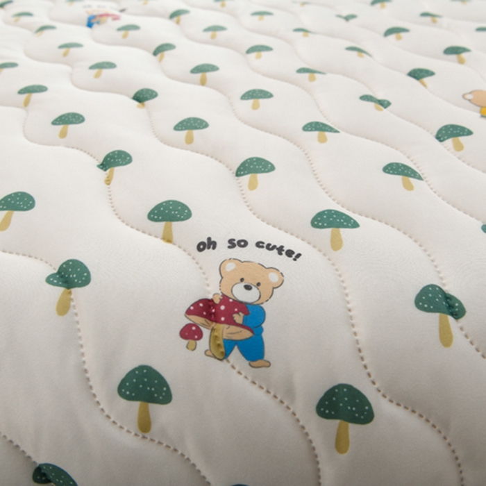 91家纺网 家纺一手货源 找家纺 圣靓家纺 2026新款恬梦针织棉夏被夏凉被空调被 蘑菇小熊