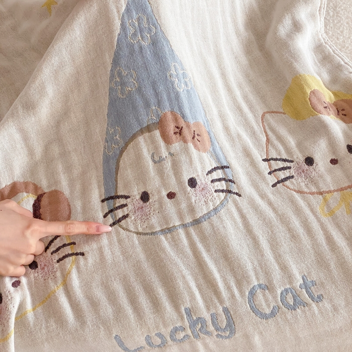 91家纺网 家纺一手货源 找家纺 麻依 2026新款四层纱布浴巾全棉 啵啵小猫 80*160