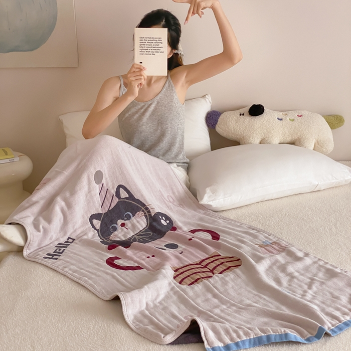 91家纺网 家纺一手货源 找家纺 麻依 2026新款四层纱布浴巾全棉 茶杯猫咪 80*160