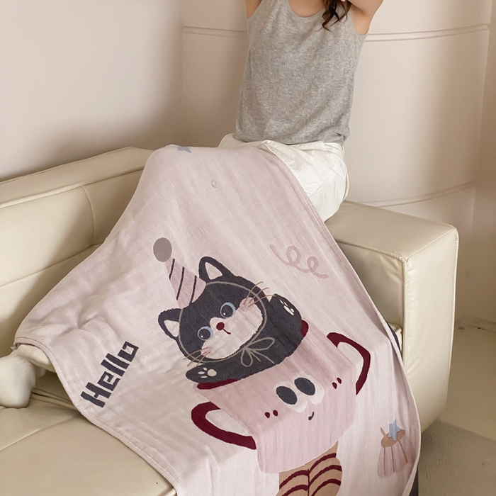 91家纺网 家纺一手货源 找家纺 麻依 2026新款四层纱布浴巾全棉 茶杯猫咪 80*160