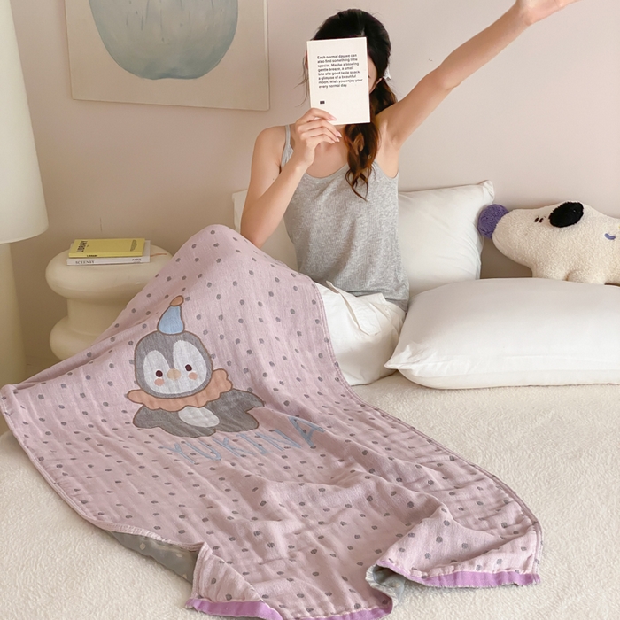 91家纺网 家纺一手货源 找家纺 麻依 2026新款四层纱布浴巾全棉 豆豆企鹅 80*160