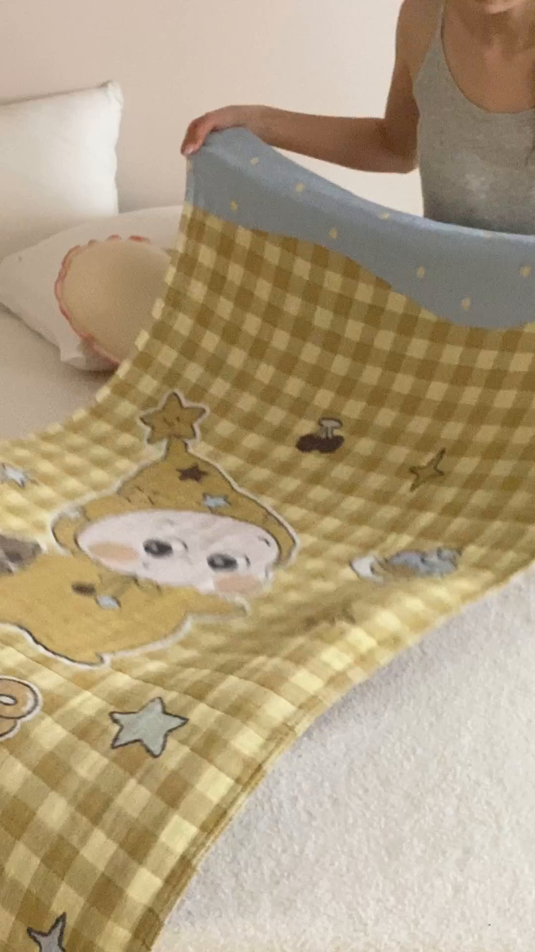 91家纺网 家纺一手货源 找家纺 麻依 2026新款四层纱布浴巾全棉 小黄人 80*160