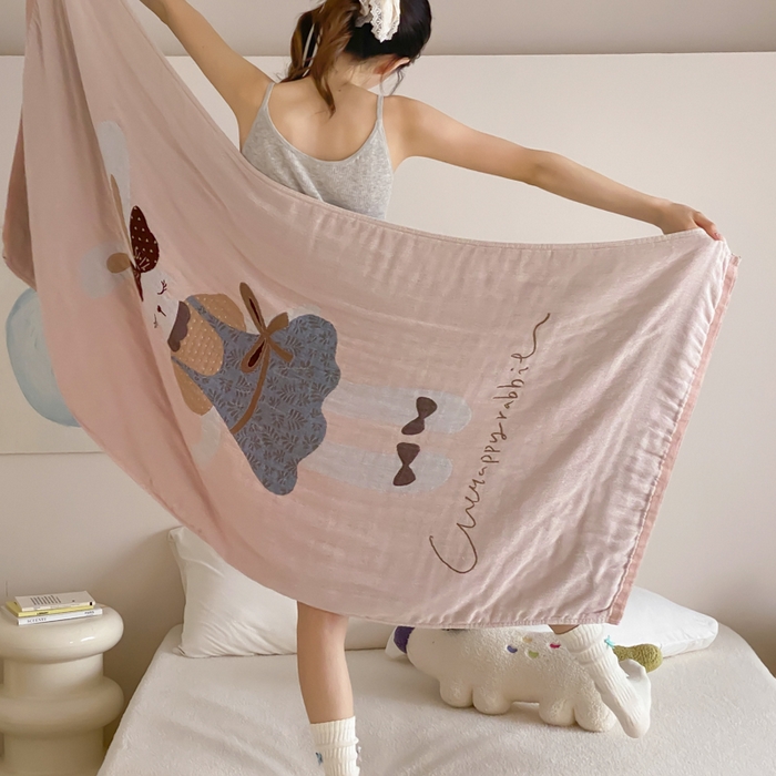 91家纺网 家纺一手货源 找家纺 麻依 2026新款四层纱布浴巾全棉 许愿小兔 80*160