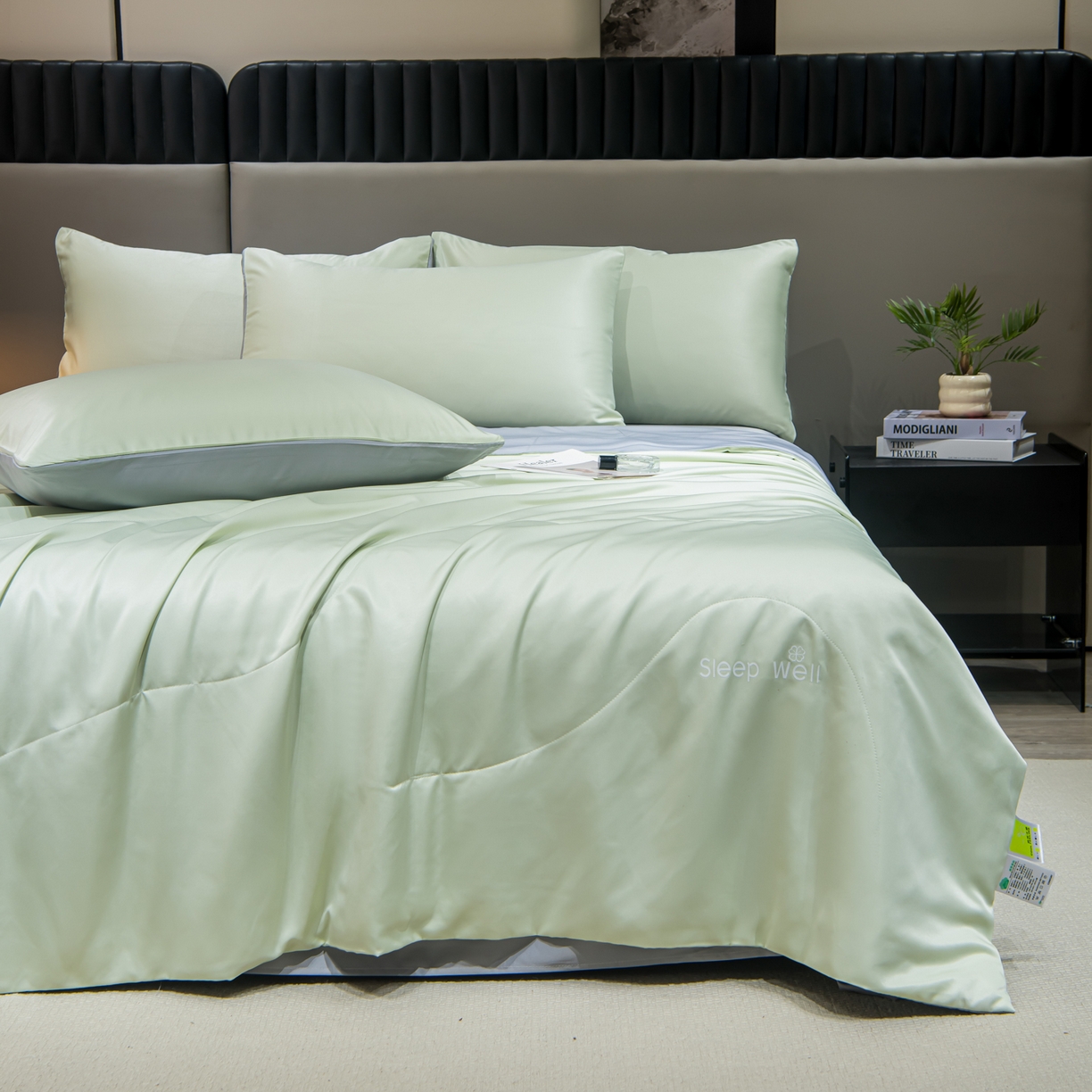 91家纺网 家纺一手货源 找家纺 花伞家居 2026新款烫画水洗真丝夏被四件套 烫画夏被-豆绿+浅灰