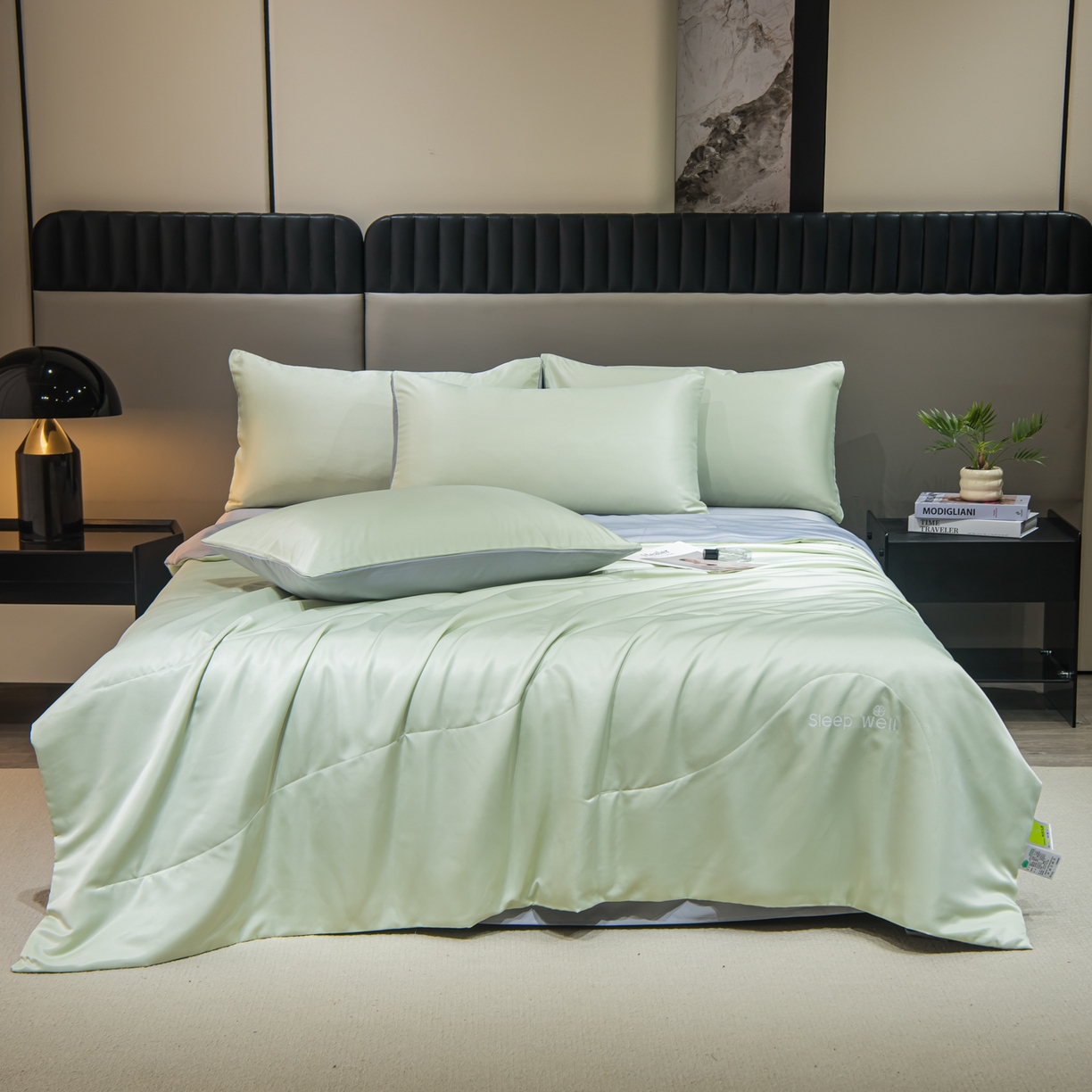 91家纺网 家纺一手货源 找家纺 花伞家居 2026新款烫画水洗真丝夏被四件套 烫画夏被-豆绿+浅灰