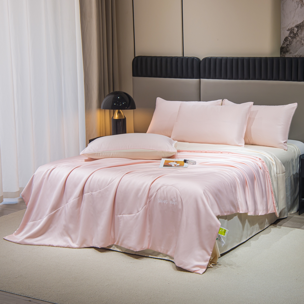 91家纺网 家纺一手货源 找家纺 花伞家居 2026新款烫画水洗真丝夏被四件套 烫画夏被-浅玉+小米黄