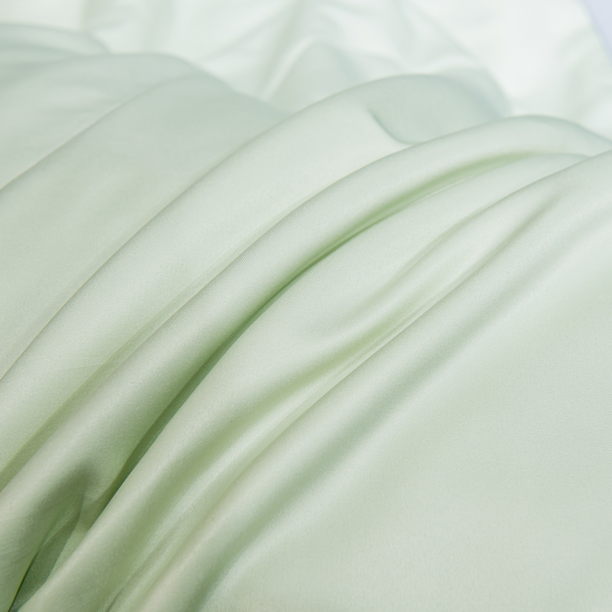 91家纺网 家纺一手货源 找家纺 花伞家居 2026新款烫画水洗真丝夏被四件套 烫画夏被-豆绿+浅灰