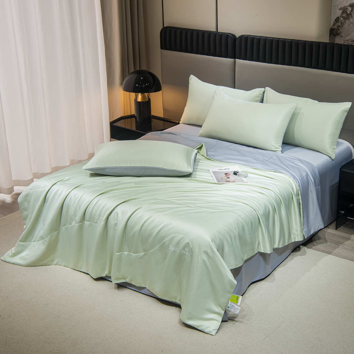 91家纺网 家纺一手货源 找家纺 花伞家居 2026新款烫画水洗真丝夏被四件套 烫画夏被-豆绿+浅灰