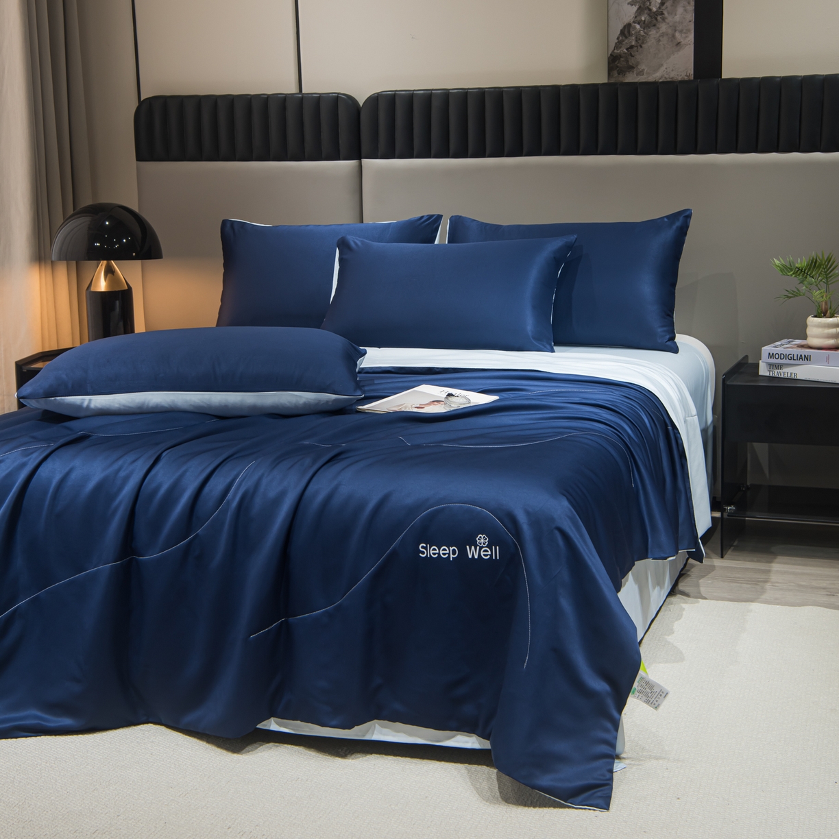 91家纺网 家纺一手货源 找家纺 花伞家居 2026新款烫画水洗真丝夏被四件套 烫画夏被-静海蓝+浅蓝