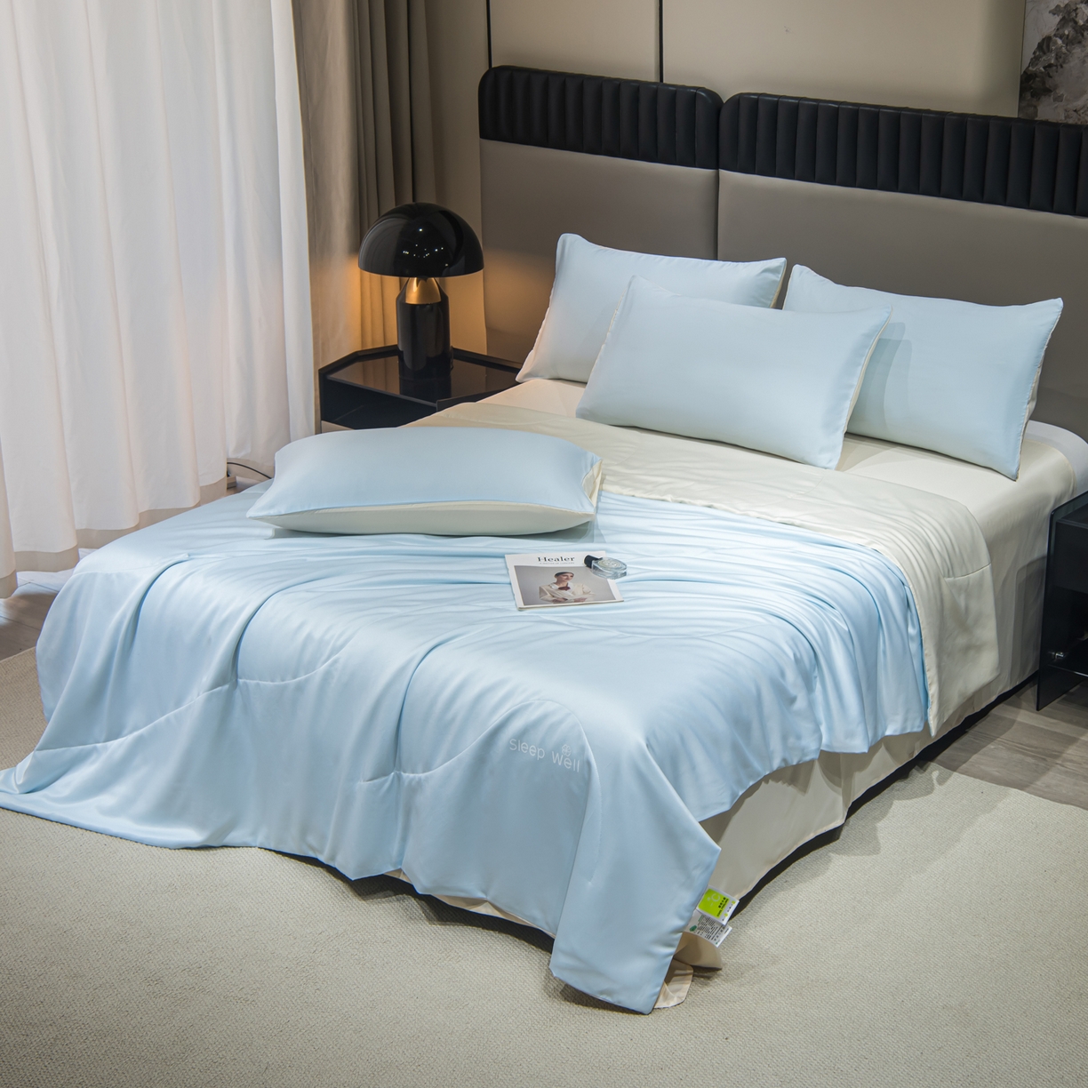 91家纺网 家纺一手货源 找家纺 花伞家居 2026新款烫画水洗真丝夏被四件套 烫画夏被-浅蓝+小米黄