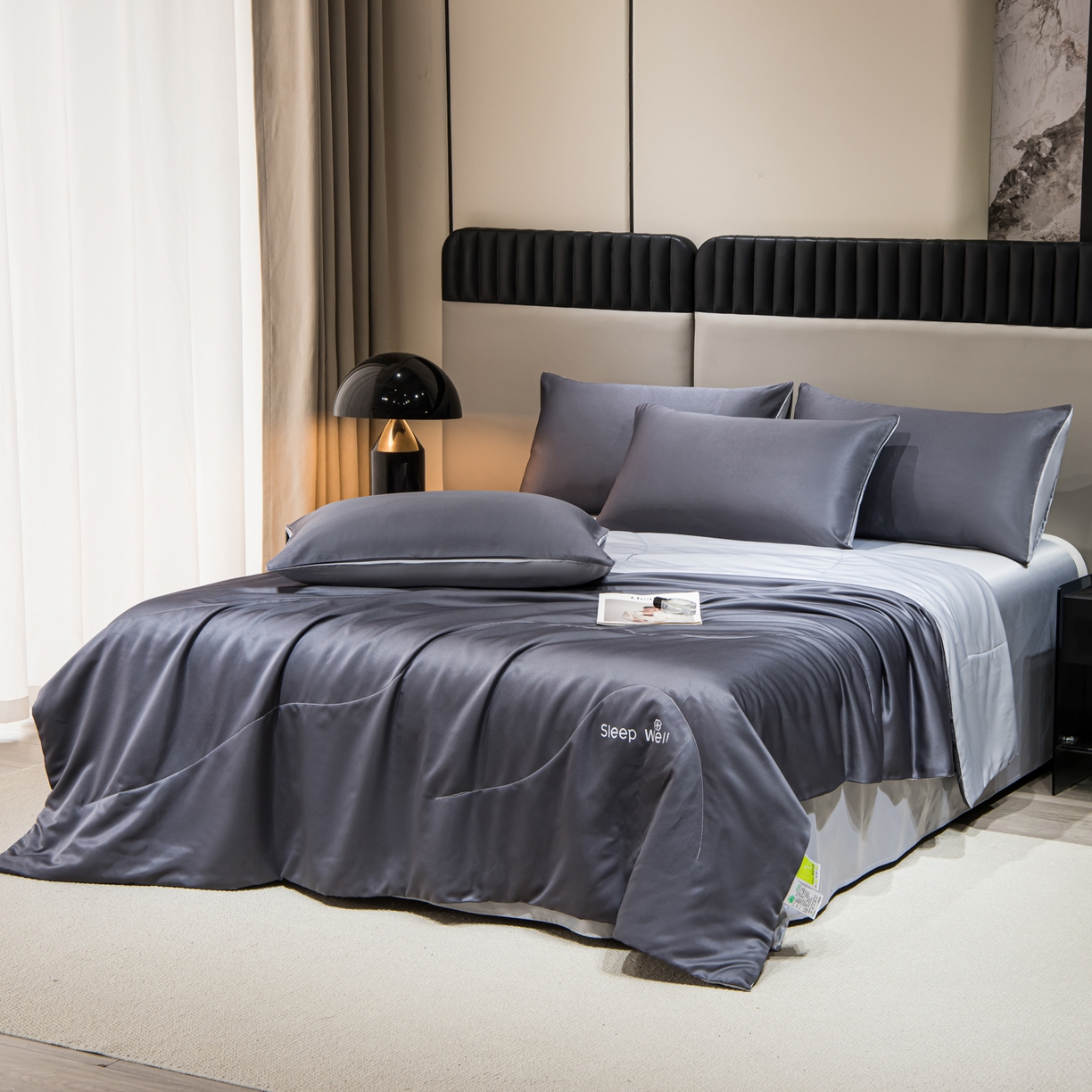 91家纺网 家纺一手货源 找家纺 花伞家居 2026新款烫画水洗真丝夏被四件套 烫画夏被-深灰+浅灰