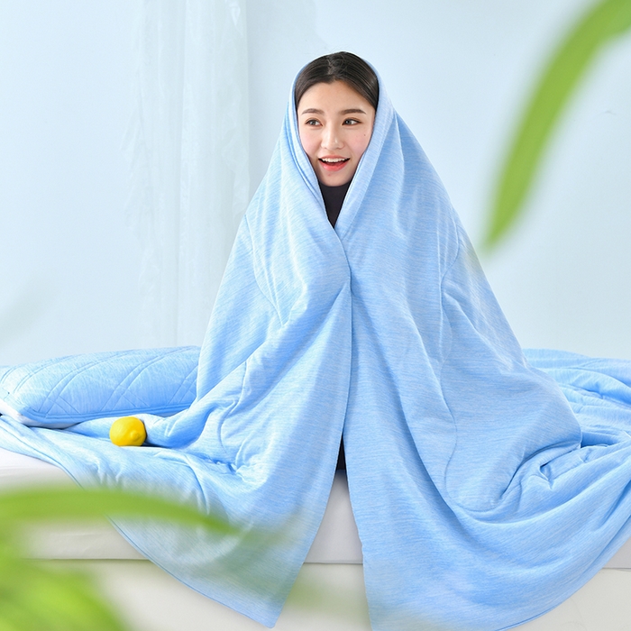 91家纺网 家纺一手货源 找家纺 索弗莱家纺 2026新款 彩云风锦纶凉感夏被空调被雪糕被 A类抽检包过 彩云蓝