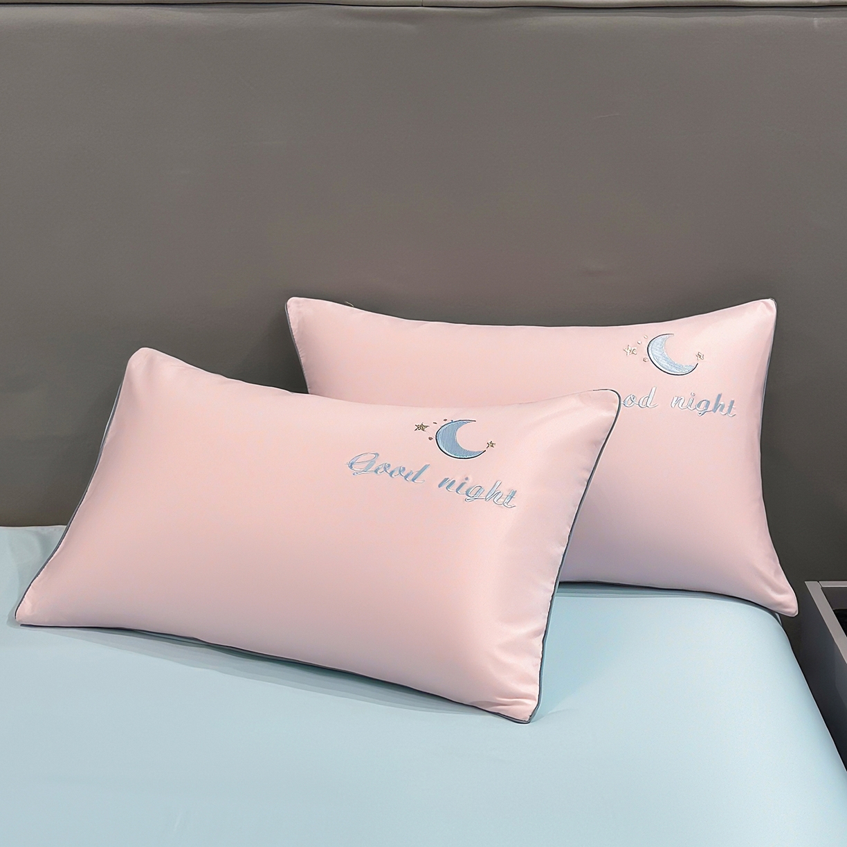 91家纺网 家纺一手货源 找家纺 梦舒羽 2026新款A类水洗冰丝满版夏凉被 云朵-粉玉蓝