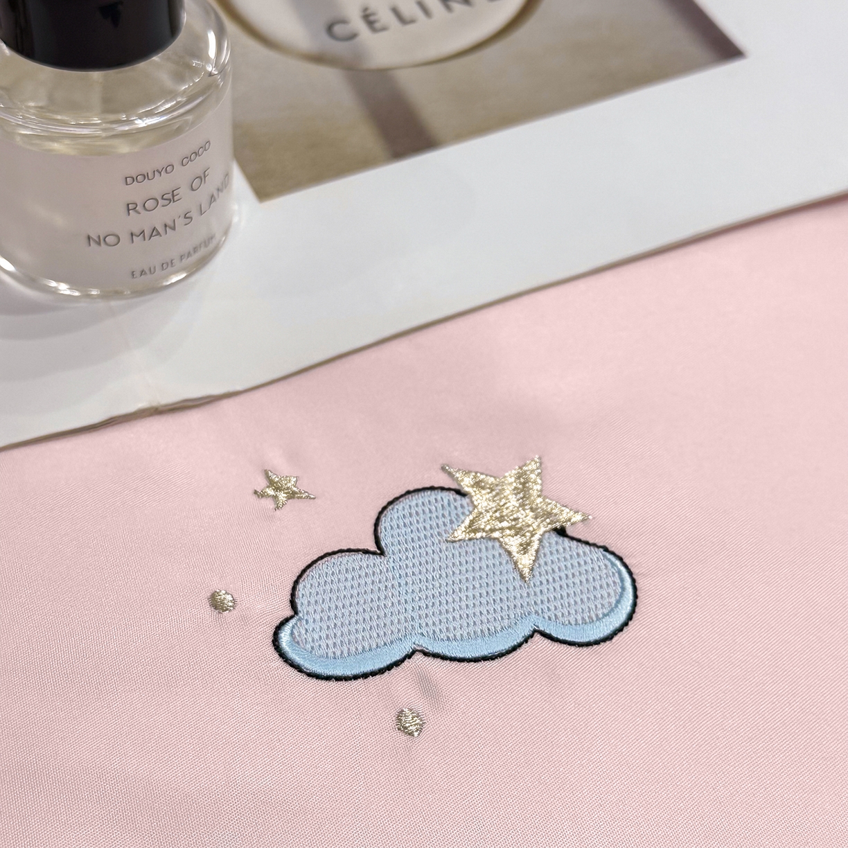 91家纺网 家纺一手货源 找家纺 梦舒羽 2026新款A类水洗冰丝满版夏凉被 云朵-粉玉蓝