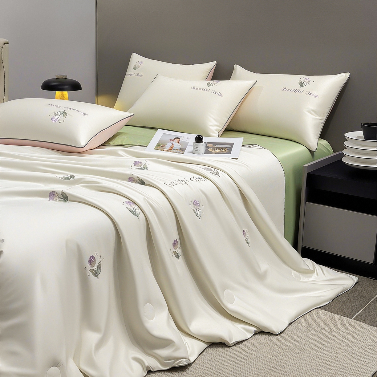 91家纺网 家纺一手货源 找家纺 梦舒羽 2026新款A类水洗冰丝满版夏凉被 郁金香-奶白绿