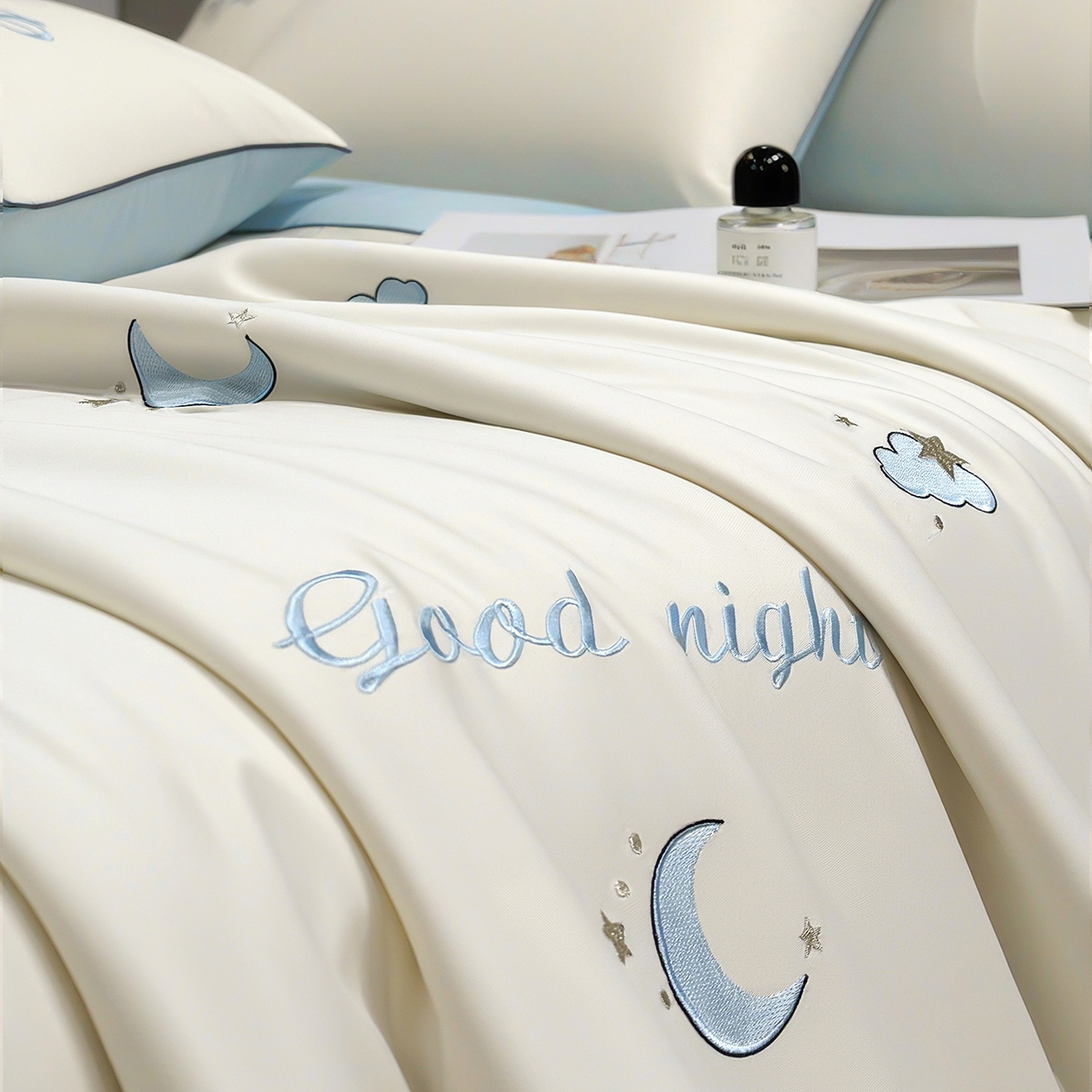 91家纺网 家纺一手货源 找家纺 梦舒羽 2026新款A类水洗冰丝满版夏凉被 云朵-奶白蓝