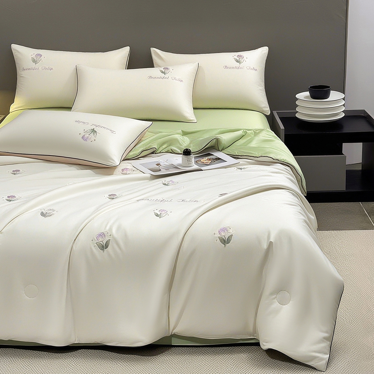 91家纺网 家纺一手货源 找家纺 梦舒羽 2026新款A类水洗冰丝满版夏凉被 郁金香-奶白绿