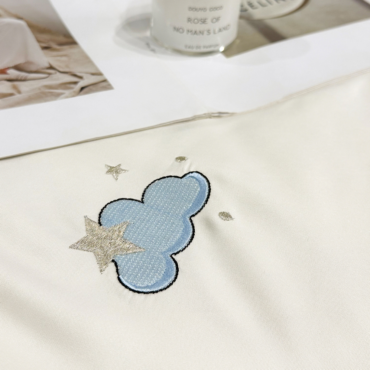 91家纺网 家纺一手货源 找家纺 梦舒羽 2026新款A类水洗冰丝满版夏凉被 云朵-奶白蓝