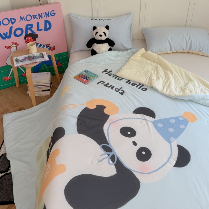 91家纺网 家纺一手货源 找家纺 暖生活 2026新款A类卡通大版冰皮凉感夏被空调被夏凉被 熊猫电话