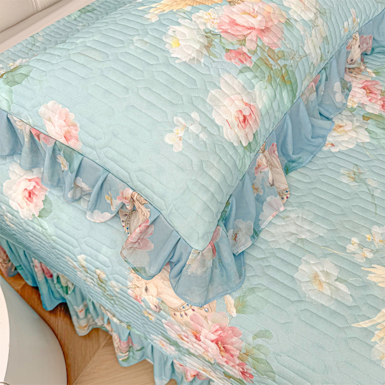 91家纺网 家纺一手货源 找家纺 （总）宜凡家纺 2026新款印花凉感丝夹棉床盖三件套