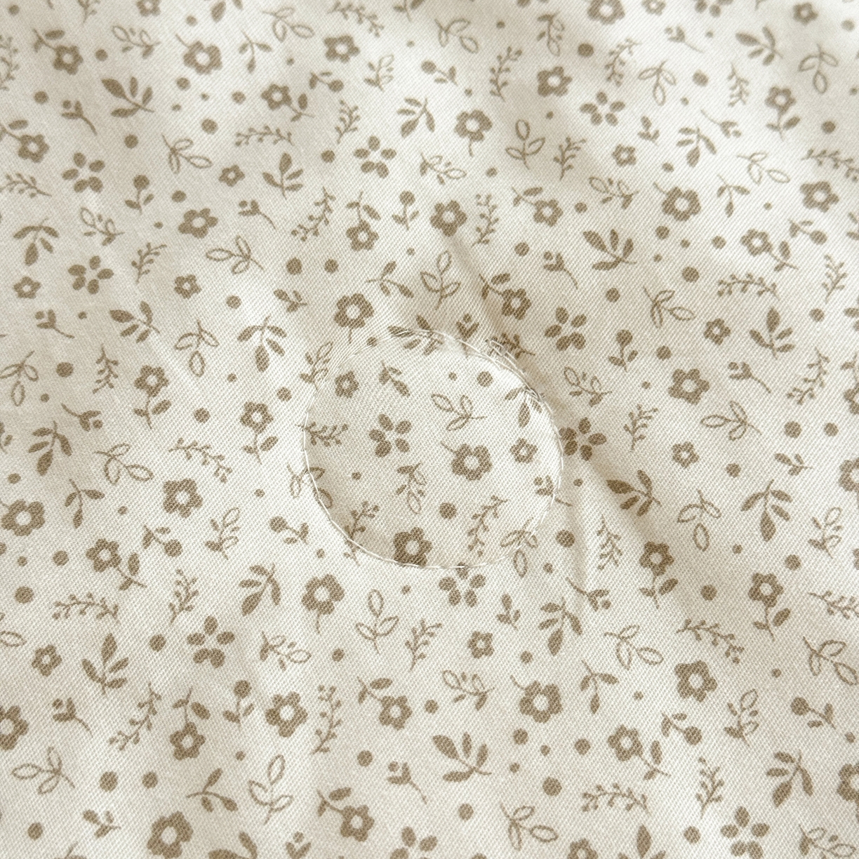 91家纺网 家纺一手货源 找家纺 艾唯希家纺 2026新款多功能全棉活套夏被四件套刺绣工艺纯棉四季通用-知意系列 知意-奶茶