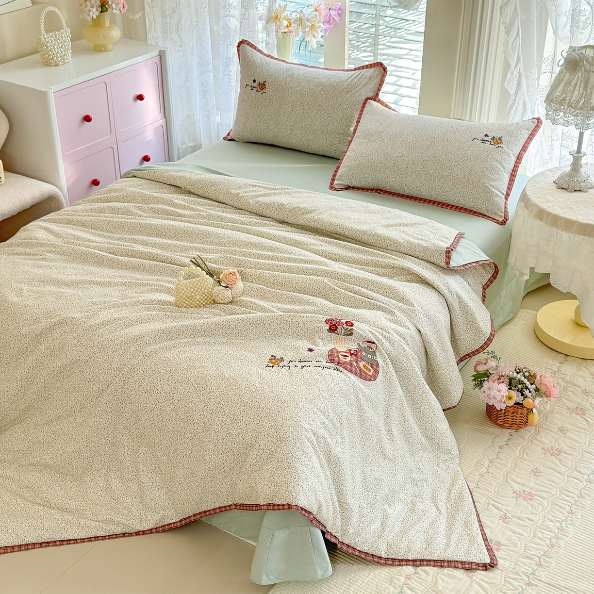 91家纺网 家纺一手货源 找家纺 艾唯希家纺 2026新款多功能全棉活套夏被四件套刺绣工艺纯棉四季通用-知意系列 知意-绿