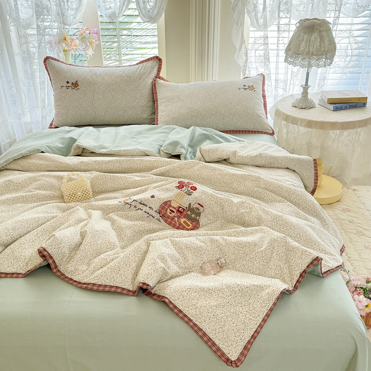 91家纺网 家纺一手货源 找家纺 艾唯希家纺 2026新款多功能全棉活套夏被四件套刺绣工艺纯棉四季通用-知意系列 知意-绿