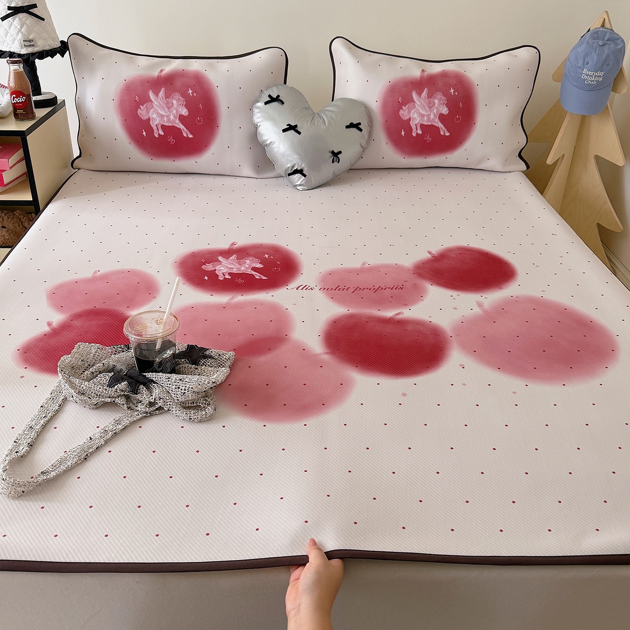 91家纺网 家纺一手货源 找家纺 山茶家居-原创设计（原山茶家纺） 2026新款韩国设计师合作款斜纹冰丝席凉席 韩国设计系列--天使小马