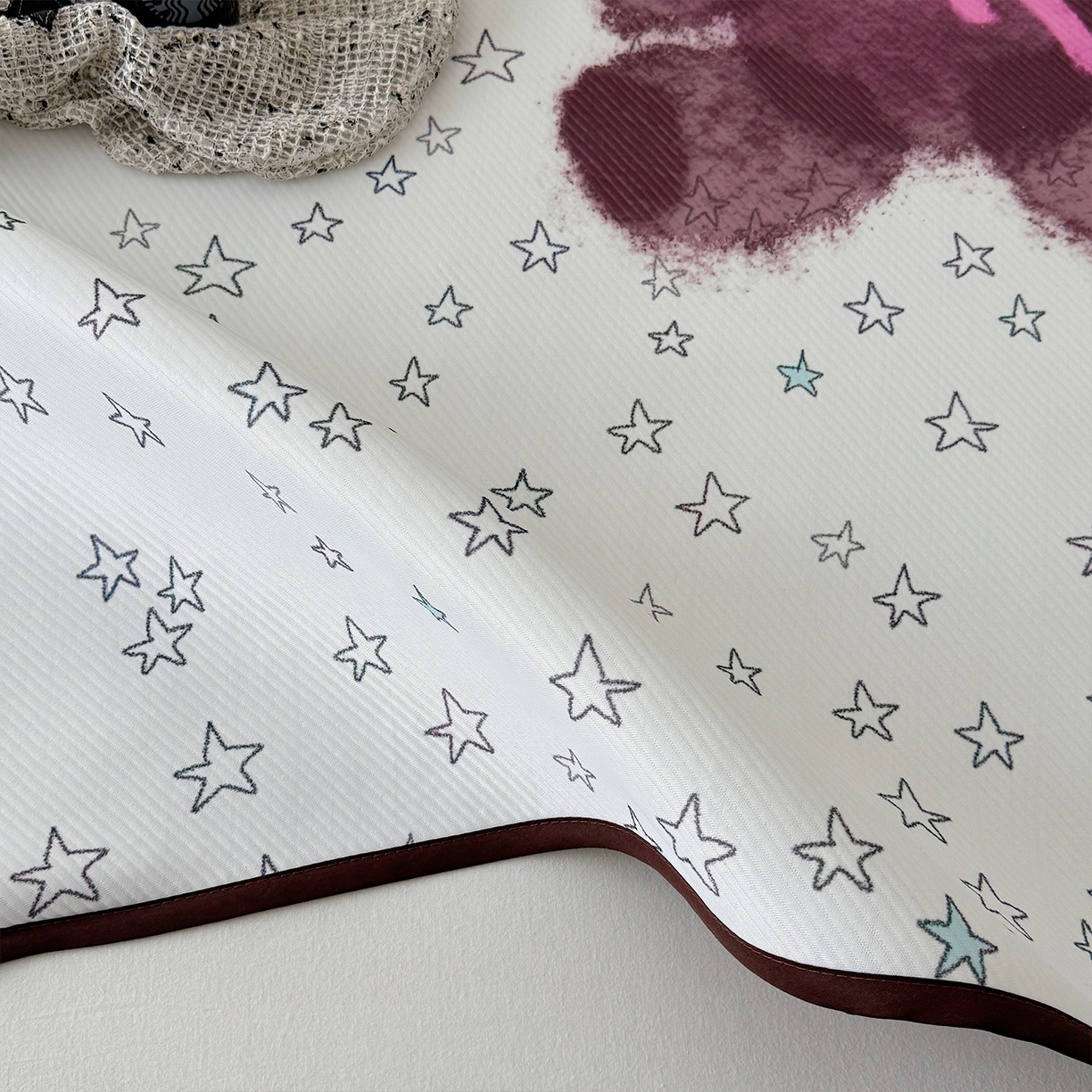 91家纺网 家纺一手货源 找家纺 山茶家居-原创设计（原山茶家纺） 2026新款韩国设计师合作款斜纹冰丝席凉席 韩国设计系列-星星熊