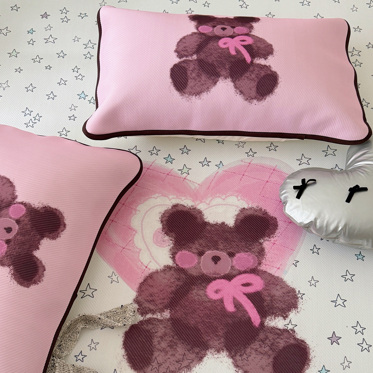 91家纺网 家纺一手货源 找家纺 山茶家居-原创设计（原山茶家纺） 2026新款韩国设计师合作款斜纹冰丝席凉席 韩国设计系列-星星熊