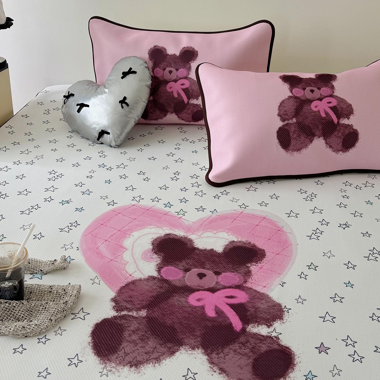 91家纺网 家纺一手货源 找家纺 山茶家居-原创设计（原山茶家纺） 2026新款韩国设计师合作款斜纹冰丝席凉席 韩国设计系列-星星熊