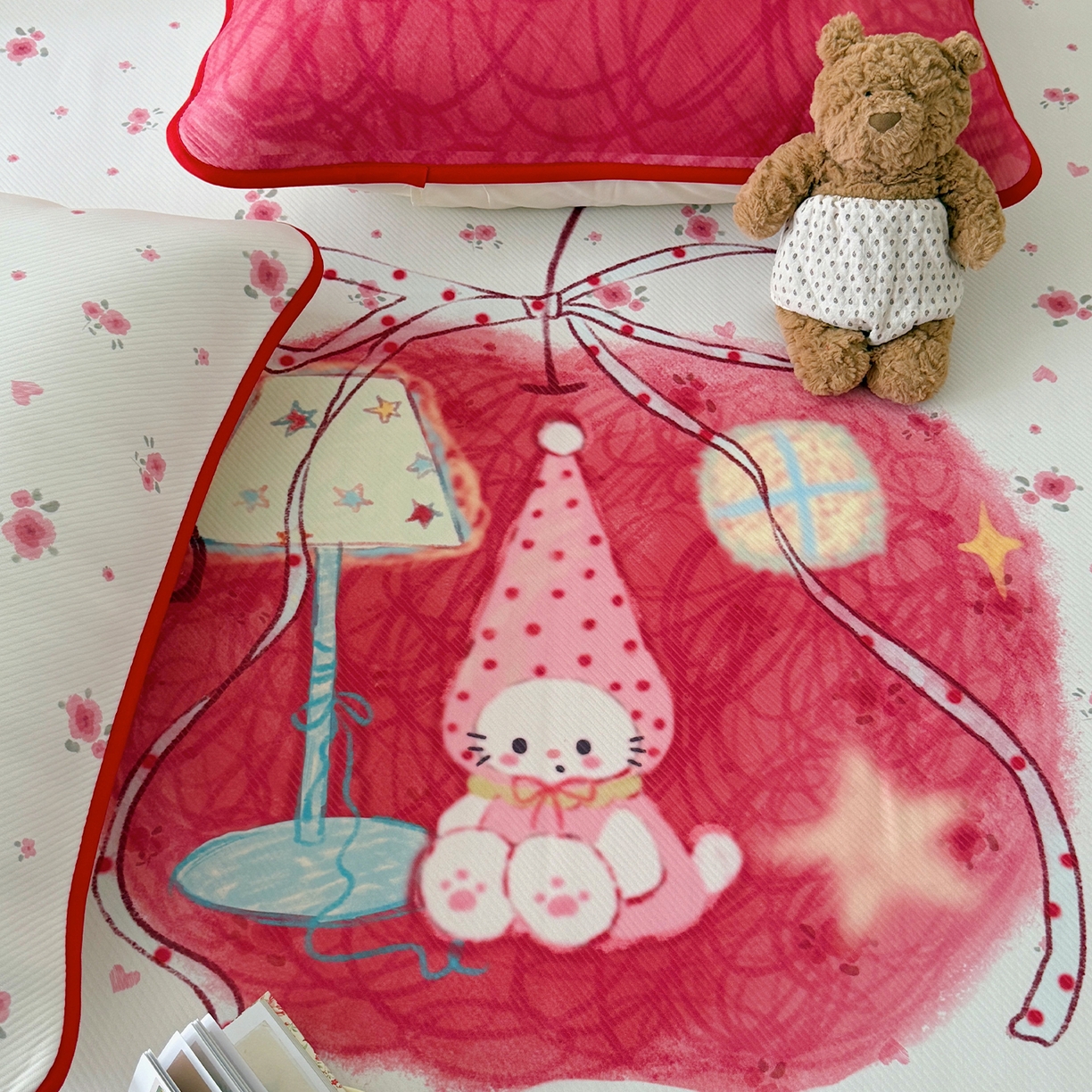 91家纺网 家纺一手货源 找家纺 山茶家居-原创设计（原山茶家纺） 2026新款韩国设计师合作款斜纹冰丝席凉席 韩国设计系列-kt苹果屋