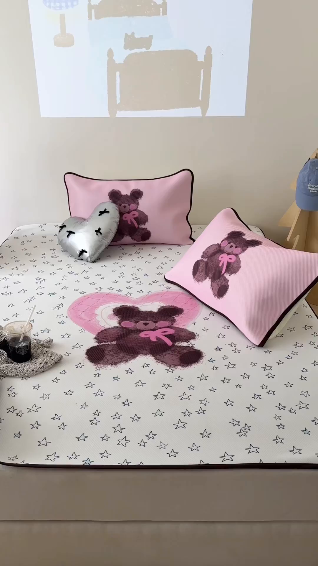 91家纺网 家纺一手货源 找家纺 山茶家居-原创设计（原山茶家纺） 2026新款韩国设计师合作款斜纹冰丝席凉席 韩国设计系列-星星熊