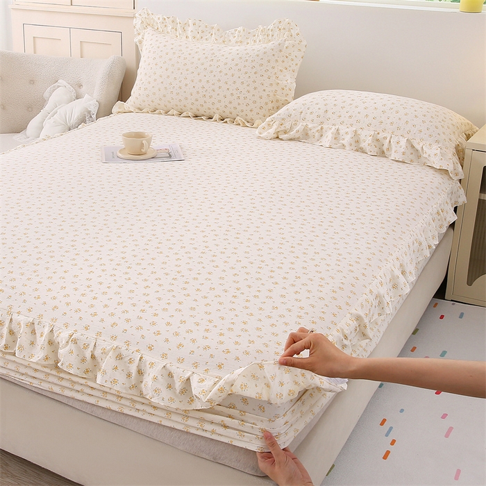 91家纺网 家纺一手货源 找家纺 乐逸家纺 2026新款A类母婴级韩系爆款花边款碎花床笠三件套四件套 韩系花边款床笠栀子海