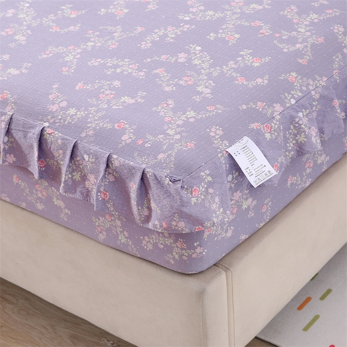 91家纺网 家纺一手货源 找家纺 乐逸家纺 2026新款A类母婴级韩系爆款花边款碎花床笠三件套四件套 韩系花边款床笠倾心紫