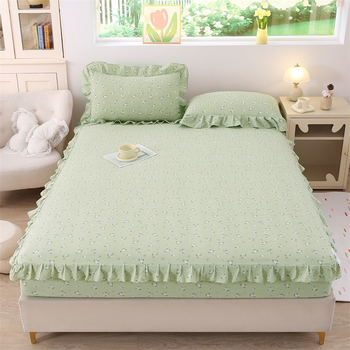 91家纺网 家纺一手货源 找家纺 乐逸家纺 2026新款A类母婴级韩系爆款花边款碎花床笠三件套四件套 韩系花边款床笠落日暮年绿